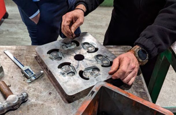 Defectos causados durante la fundición: depresiones, soldaduras y rebabas