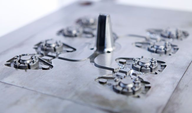 Production by Zamak die-casting