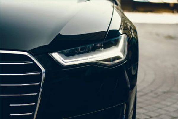 Piezas de Zamak en la automoción: Durabilidad, estética y seguridad en cada componente